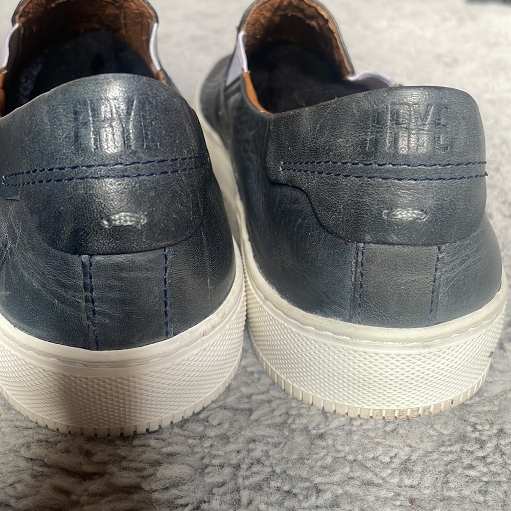 10.5 Frye slip on loafers - Picture 7 of 9